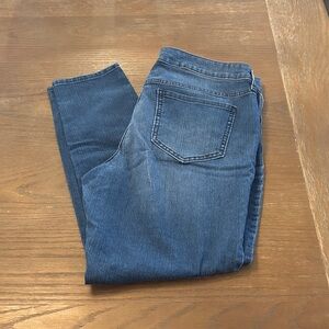 Old Navy Women's Skinny Jeans in Deep Blue